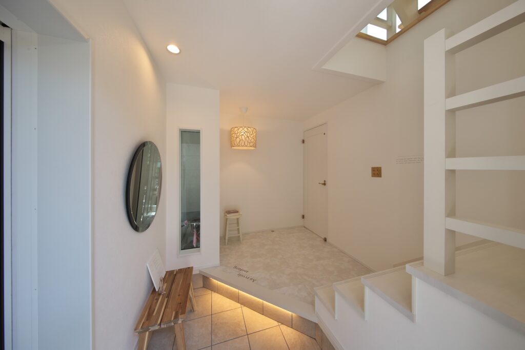 SE構法の家｜淡色インテリアが映える大空間LDKの住まい