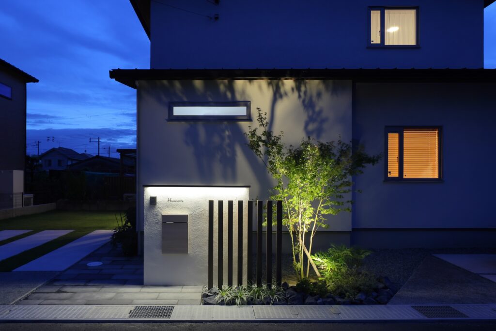 和モダンの家｜庭とアウトドアを楽しむ住まい