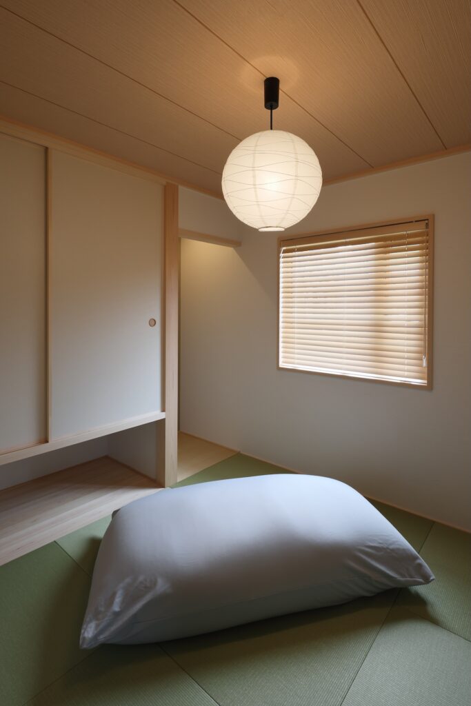 和モダンの家｜庭とアウトドアを楽しむ住まい